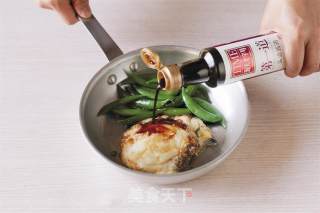 酱香煎鳕鱼的做法步骤：2