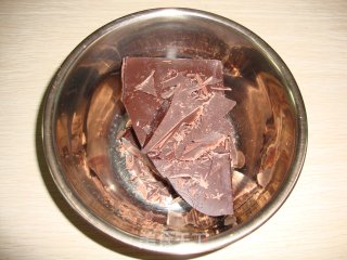 【花样坚果巧克力】----馈赠亲友的小礼物的做法步骤：1