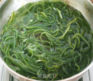 蒜泥海带的做法步骤：6
