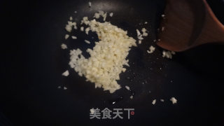 手抓蒜香骨的做法的做法步骤：8