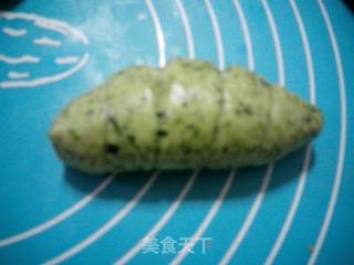 菠菜海苔肉松餐包的做法步骤：5