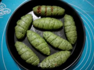 菠菜海苔肉松餐包的做法步骤：6