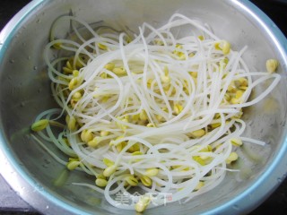 黄豆芽培根卷的做法步骤：2