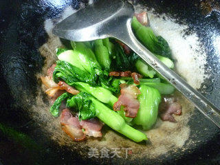 腊肉炒菜心的做法步骤：6
