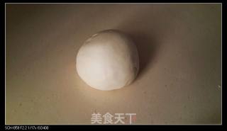 黑椒鸡丁什锦披萨（包括面饼、披萨酱超详细的图文制作过程）的做法步骤：7