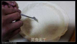 黑椒鸡丁什锦披萨（包括面饼、披萨酱超详细的图文制作过程）的做法步骤：21