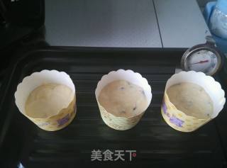 蔓越莓麦芬蛋糕的做法步骤：2