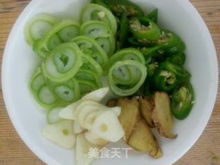 手撕包菜的做法步骤：1