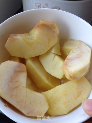 苹果泥的做法步骤：3