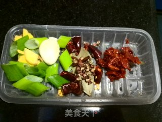 川味香辣兔丁的做法步骤：2