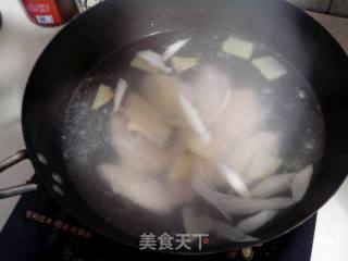 可乐鸡翅的做法步骤：2