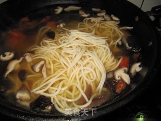 杂蔬牛肉面的做法步骤：19