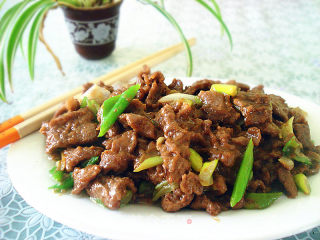葱爆羊肉的做法步骤：8