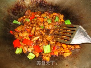 鱿鱼红烧肉的做法步骤：6