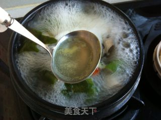 石锅清汤三文鱼头的做法步骤：5