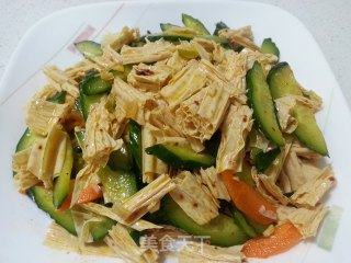 腐竹拌黄瓜的做法步骤：3