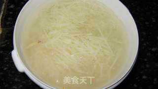 炝拌土豆丝的做法步骤：3