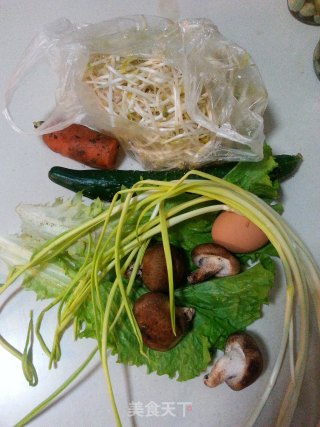 韩式拌饭的做法步骤：1