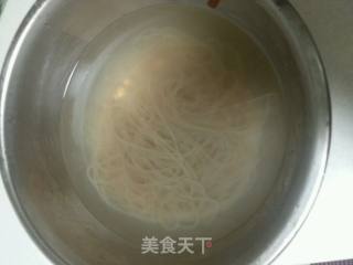 酸辣粉的做法步骤：2