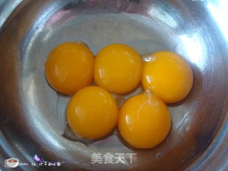 生日蛋糕的做法步骤：1