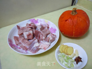 排骨南瓜盅的做法步骤：1