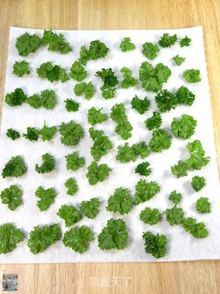 自制欧芹粉（巴西里粉）的做法步骤：19