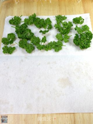 自制欧芹粉（巴西里粉）的做法步骤：26