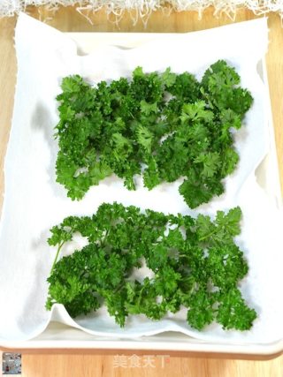 自制欧芹粉（巴西里粉）的做法步骤：29