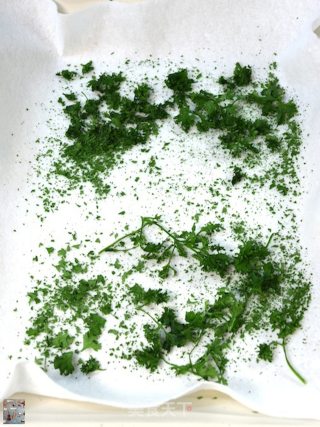 自制欧芹粉（巴西里粉）的做法步骤：36