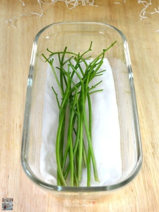 自制欧芹粉（巴西里粉）的做法步骤：49