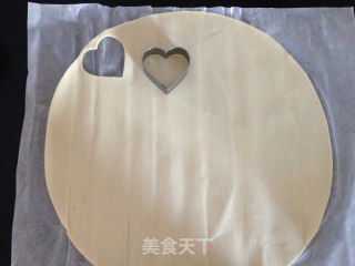 草莓奶油拿破仑酥的做法步骤：1