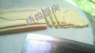 瑶池春不老之长寿面的做法步骤：7
