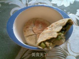 茴香鸡蛋馅饼的做法步骤：5