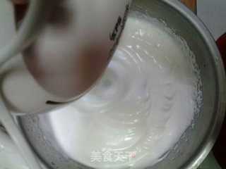 蛋糕戴上蔓越莓花环面包的做法步骤：16