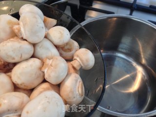 意大利式饺子的做法步骤：2