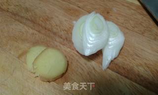 小鸡炖蘑菇的做法步骤：4