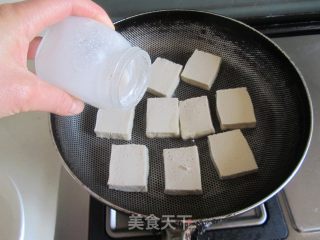 干锅千叶豆腐的做法步骤：2