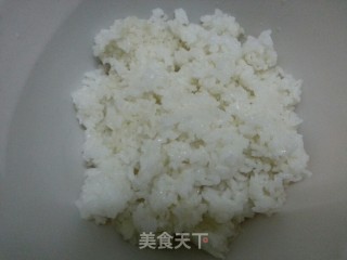 蛋炒饭的做法步骤：2