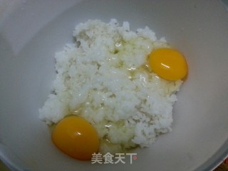 蛋炒饭的做法步骤：3