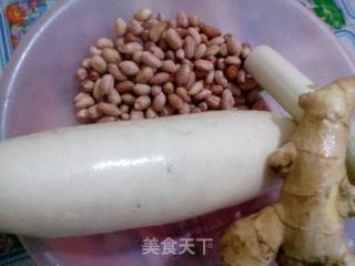 滋补养颜—《猪手花生煲》的做法步骤：3