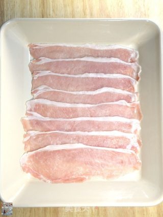 干锅肉末白萝卜叶的做法步骤：1