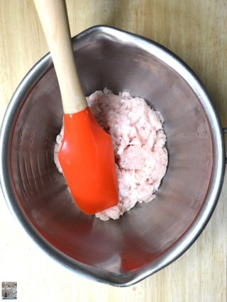 干锅肉末白萝卜叶的做法步骤：5
