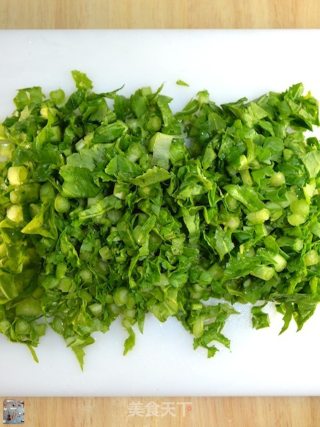 干锅肉末白萝卜叶的做法步骤：16