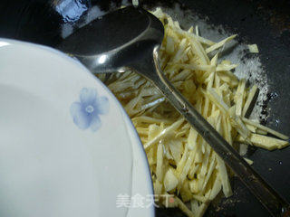 雪菜炒冬笋的做法步骤：6