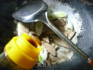 大葱炒猪肝的做法步骤：12