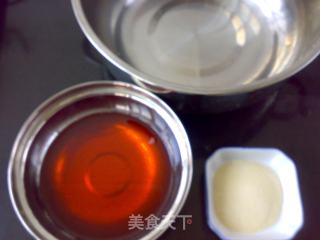 草莓果冻的做法步骤：1