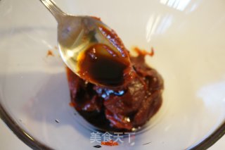 韩式辣炒鸡的做法步骤：1