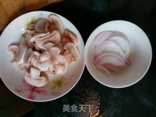 至尊鲜虾披萨的做法步骤：8