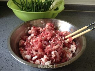 酥香肉丸子的做法步骤：1