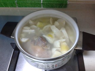 腌笃鲜的做法步骤：3